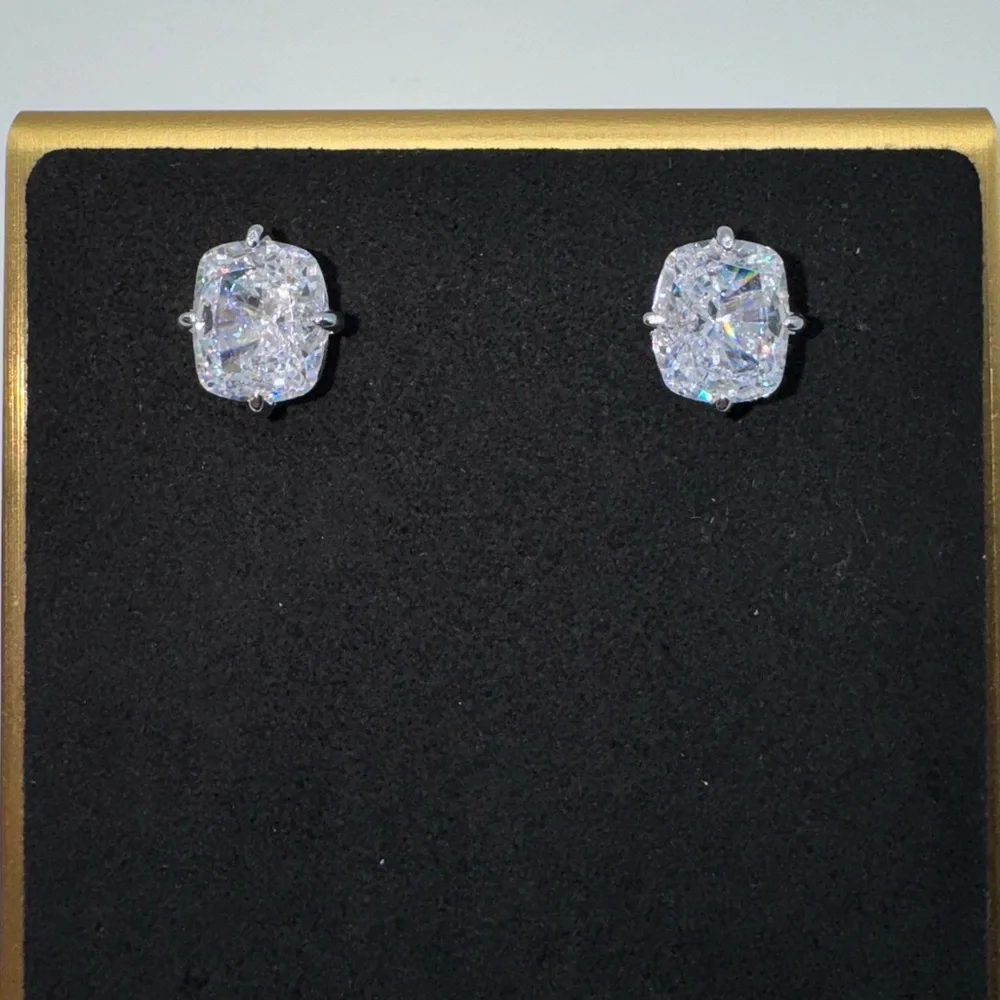 18k 2ct Radiant Studs - Picture 10 of 14